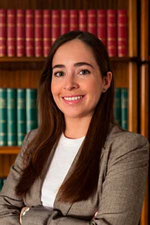 Clara Advocada